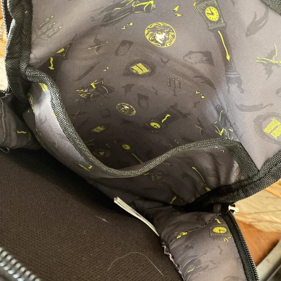 Disney haunted mansion Crossbody sling/ shoulder bag - Picture 5 of 7